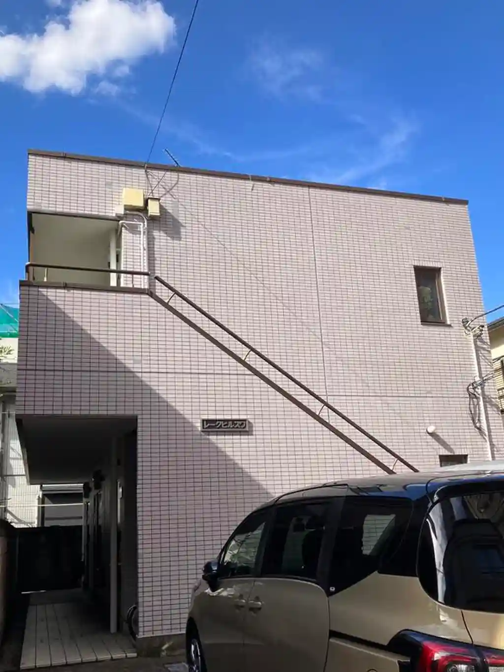 レークヒルスワ 外観