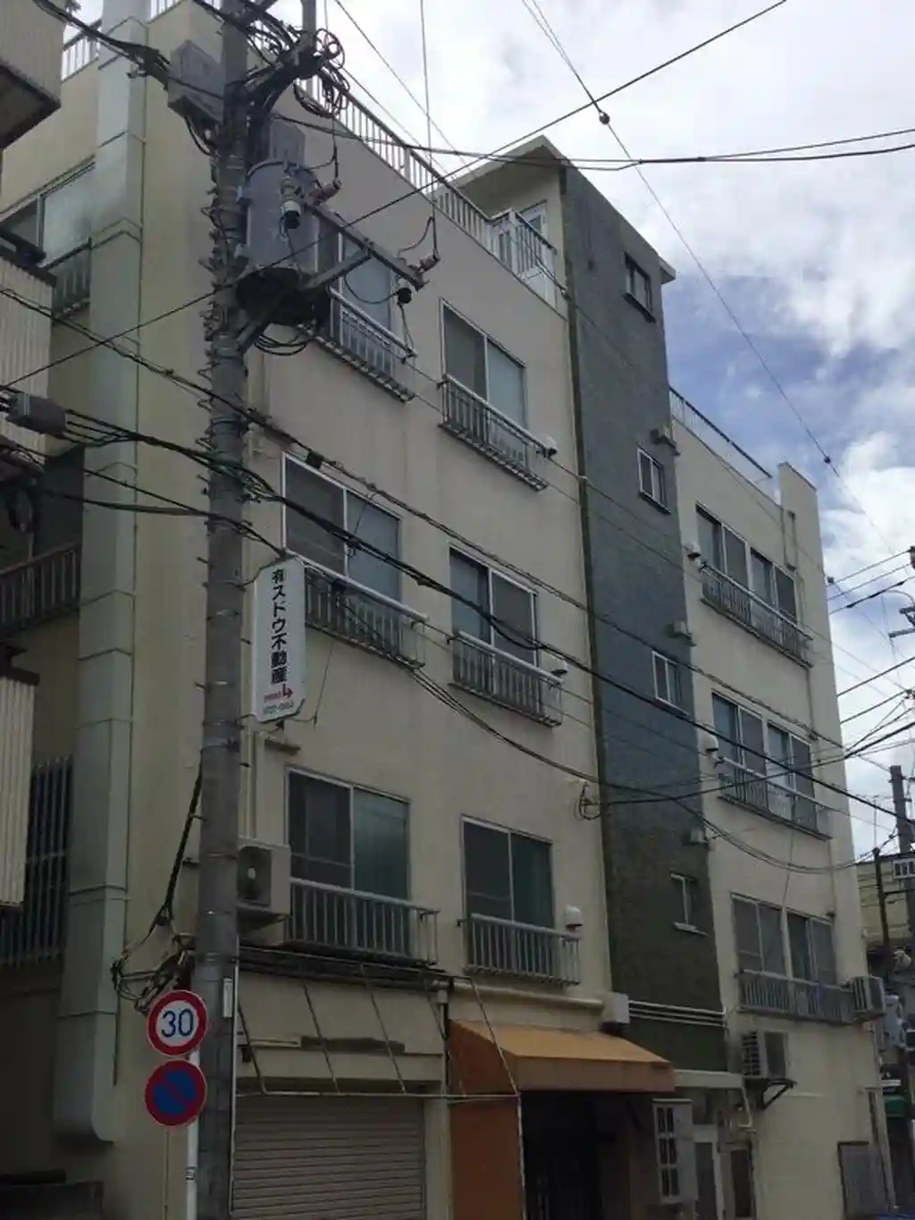ルナ・サテライト 外観