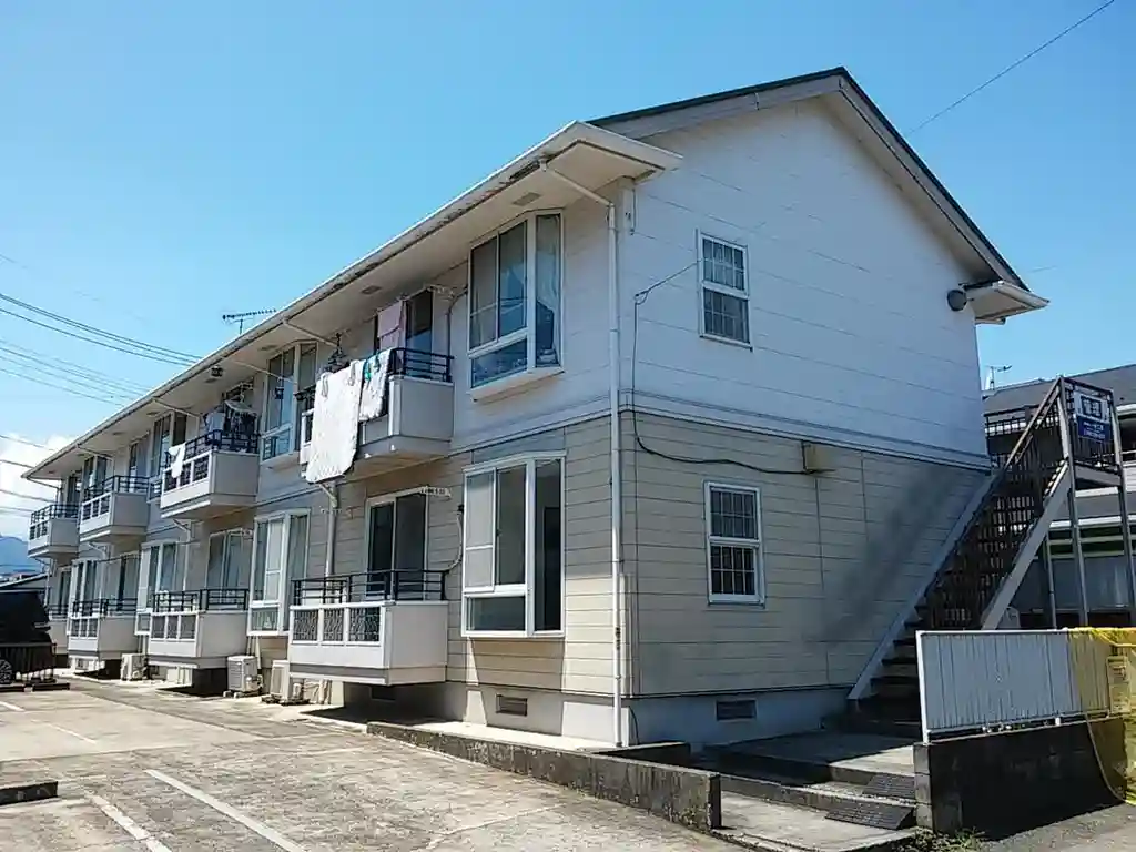 山栄グランドハイツ 外観