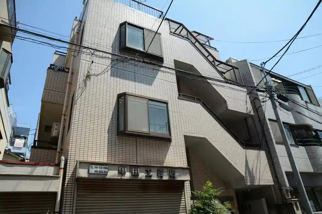 パークピア井出 外観