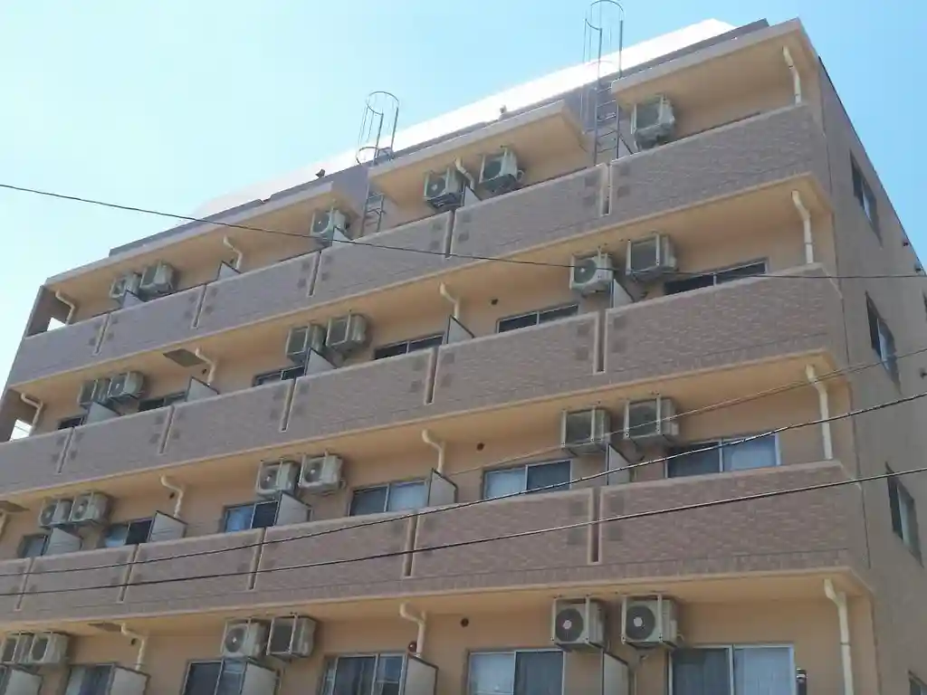 ドルックス横浜 外観