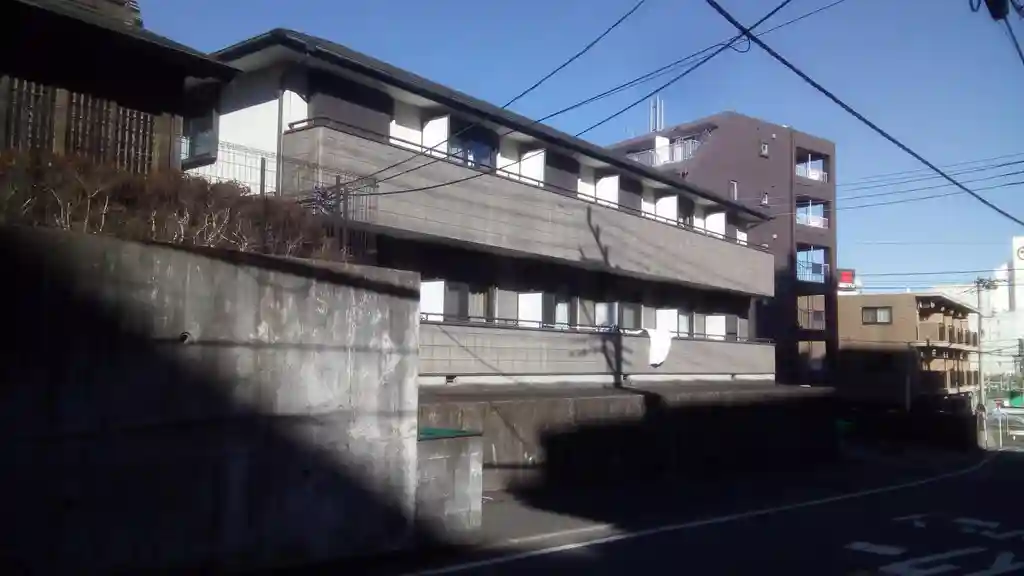 プラス I 外観