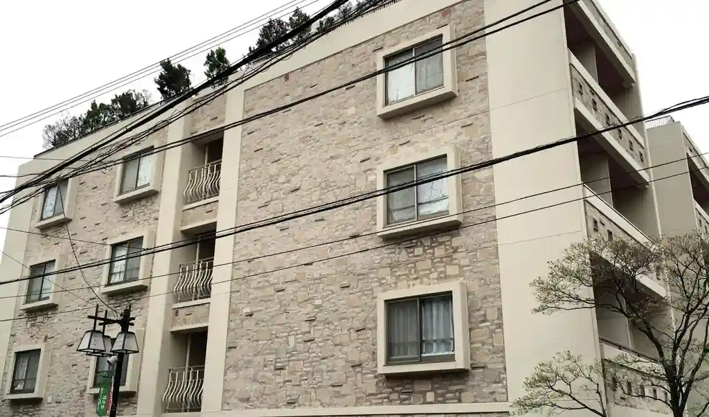 フロントリー 外観