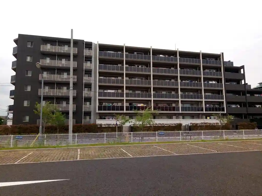 LEBEN吉川美南サンプレッジ 外観