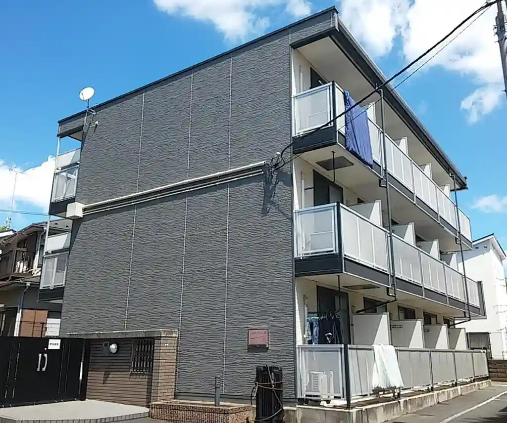 レオパレスパストラル北寺尾II 外観