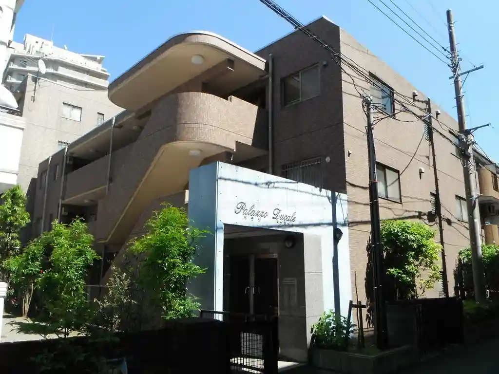 パラゾドゥカーレ 外観