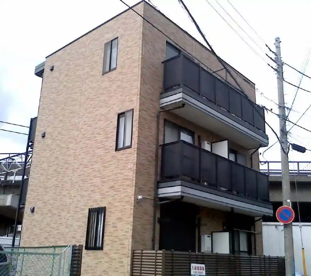 セレ大倉山 外観