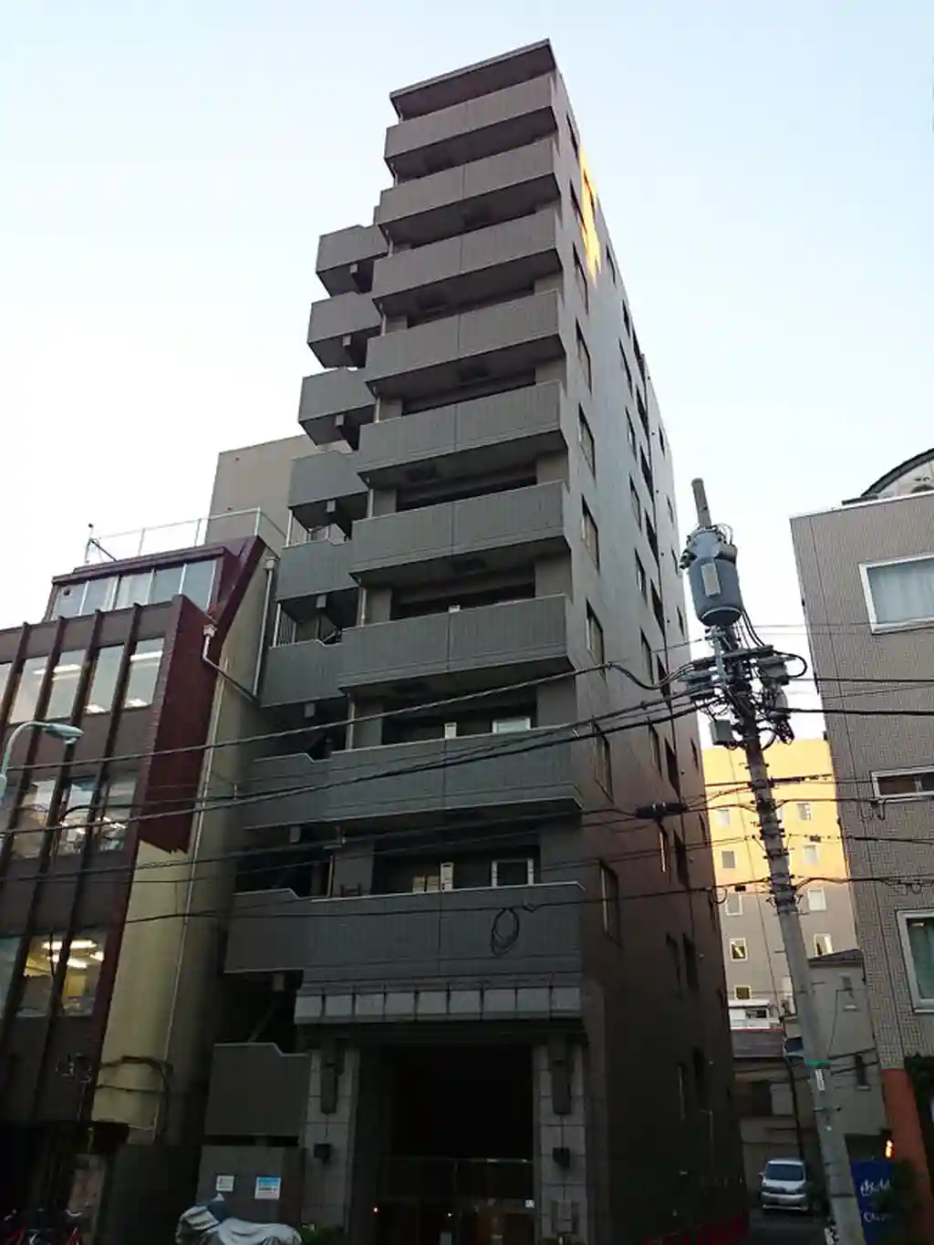 パレステュディオ東京八重洲通り 外観