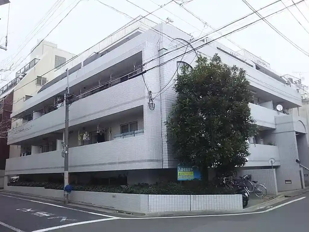 サングレース 外観