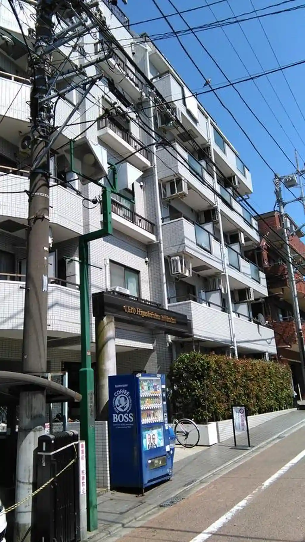 クリオ 外観