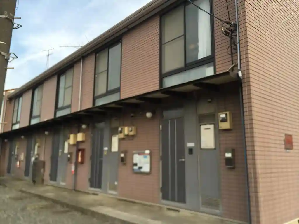 レオパレスベアウッド弐番館 外観