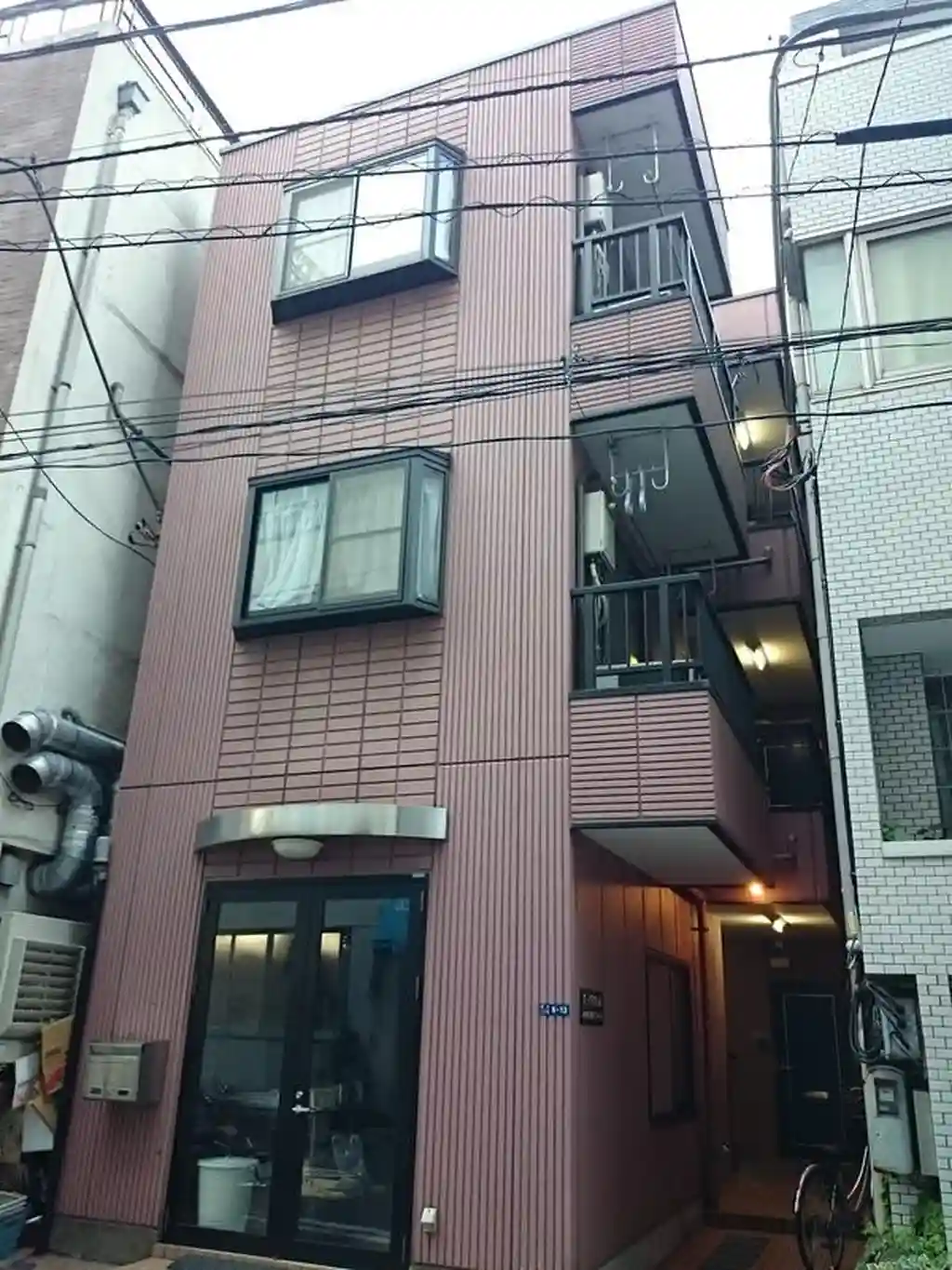 スーリア丸井 外観