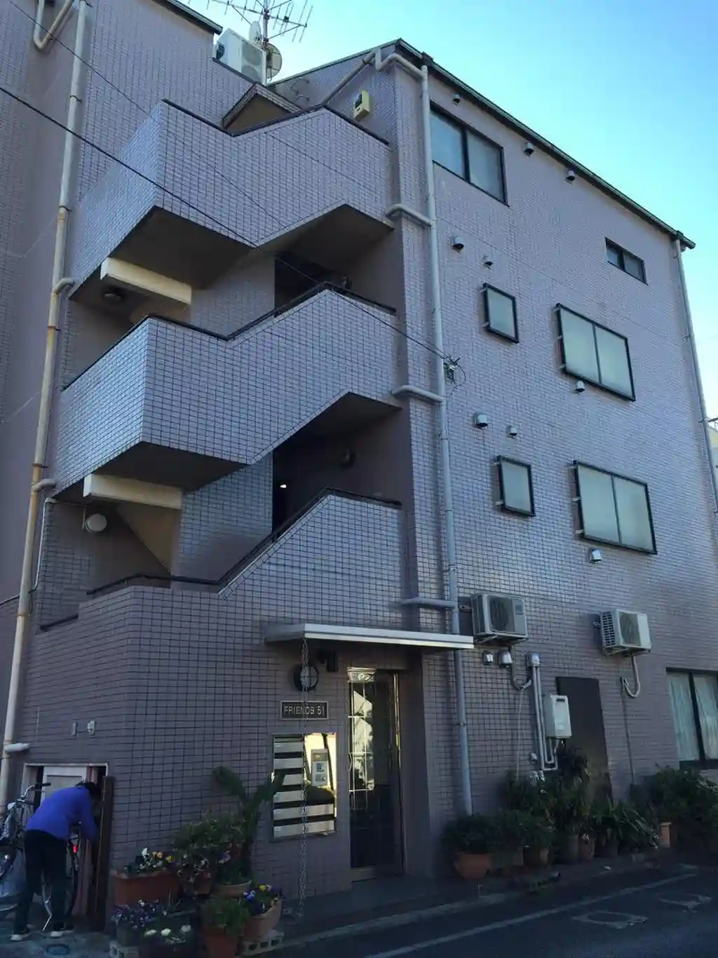 フレンズ51 外観