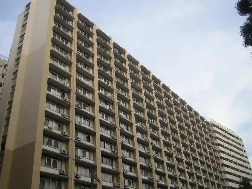 UR都市機構磯子三丁目団地1号棟 外観