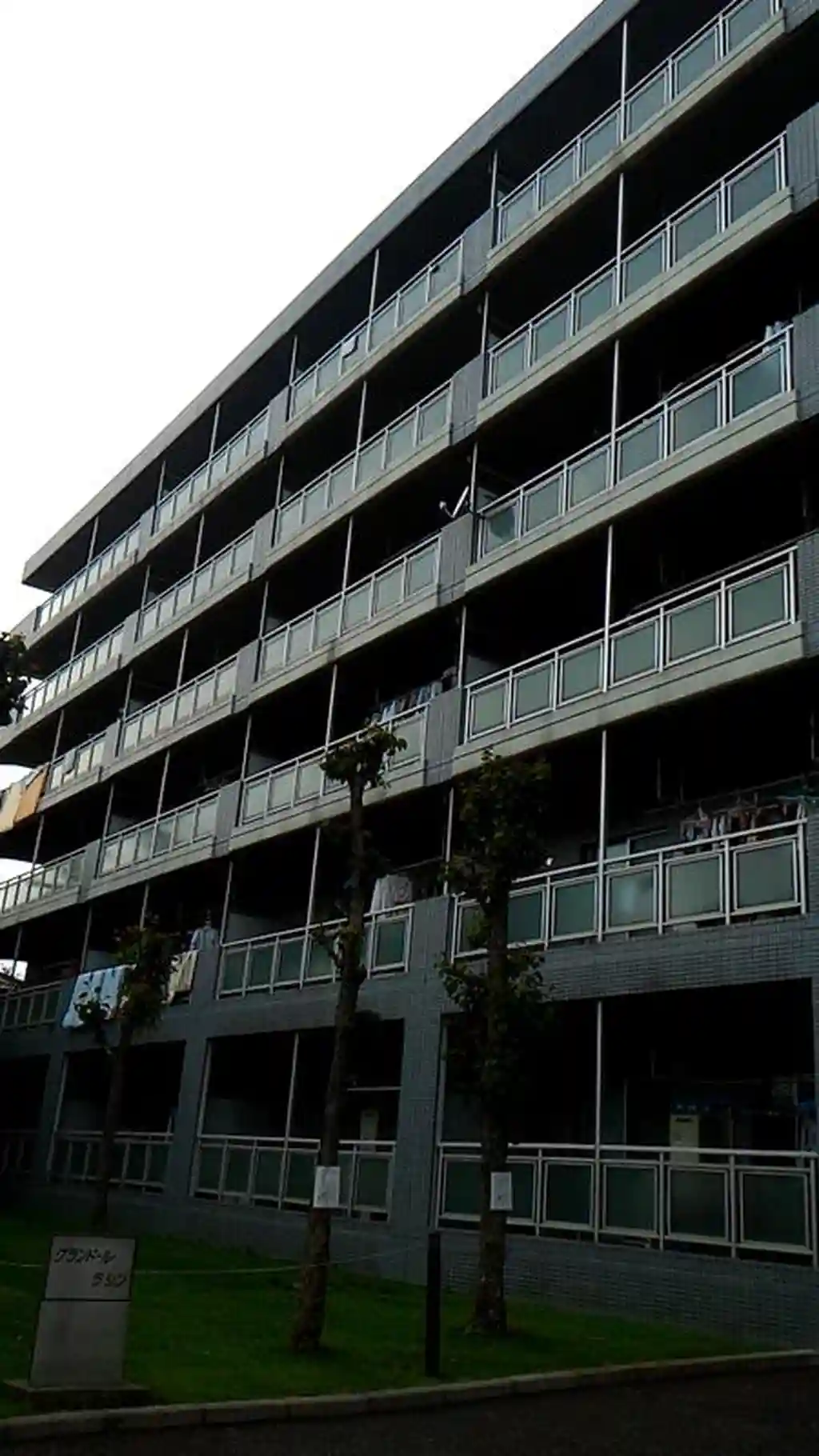 グランドール・ラシン 外観