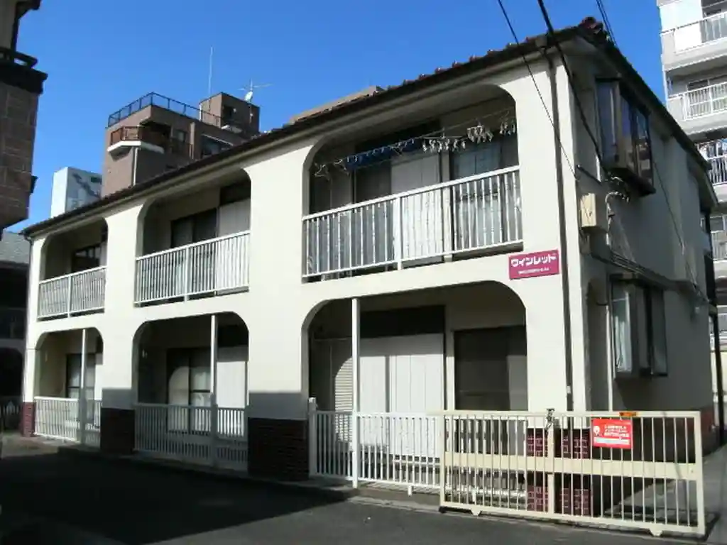 ワインレッド 外観