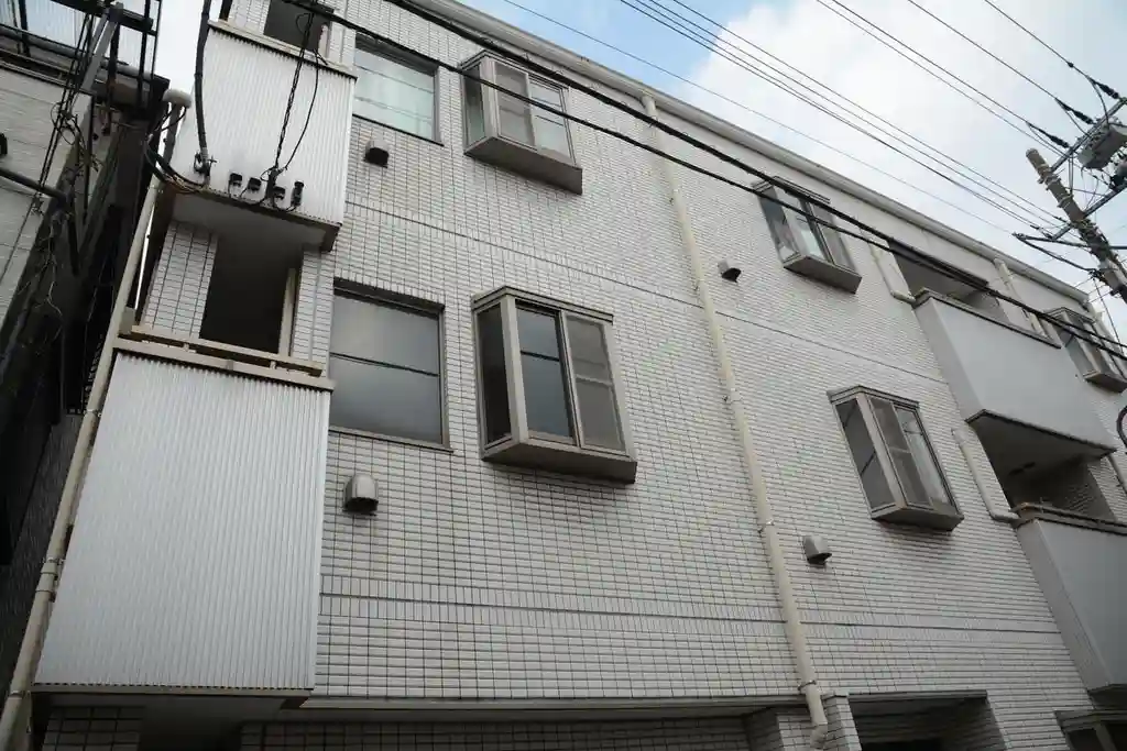 ホワイトコート旭町 外観
