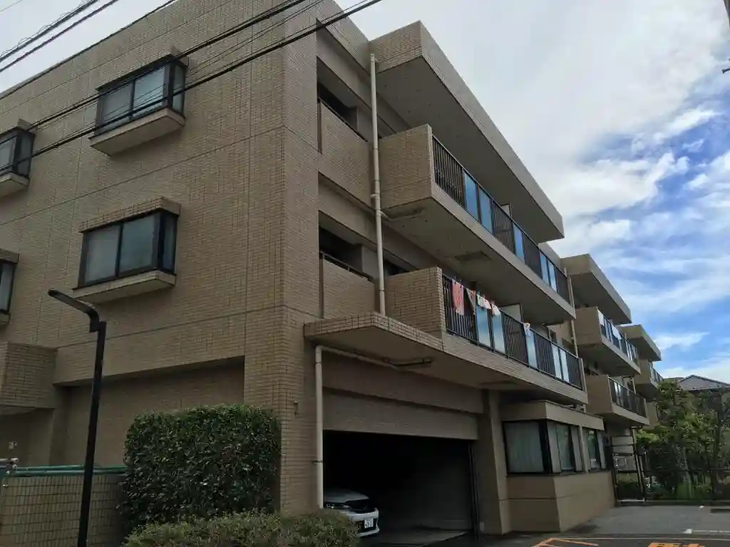 クリスタルパレス新田 外観