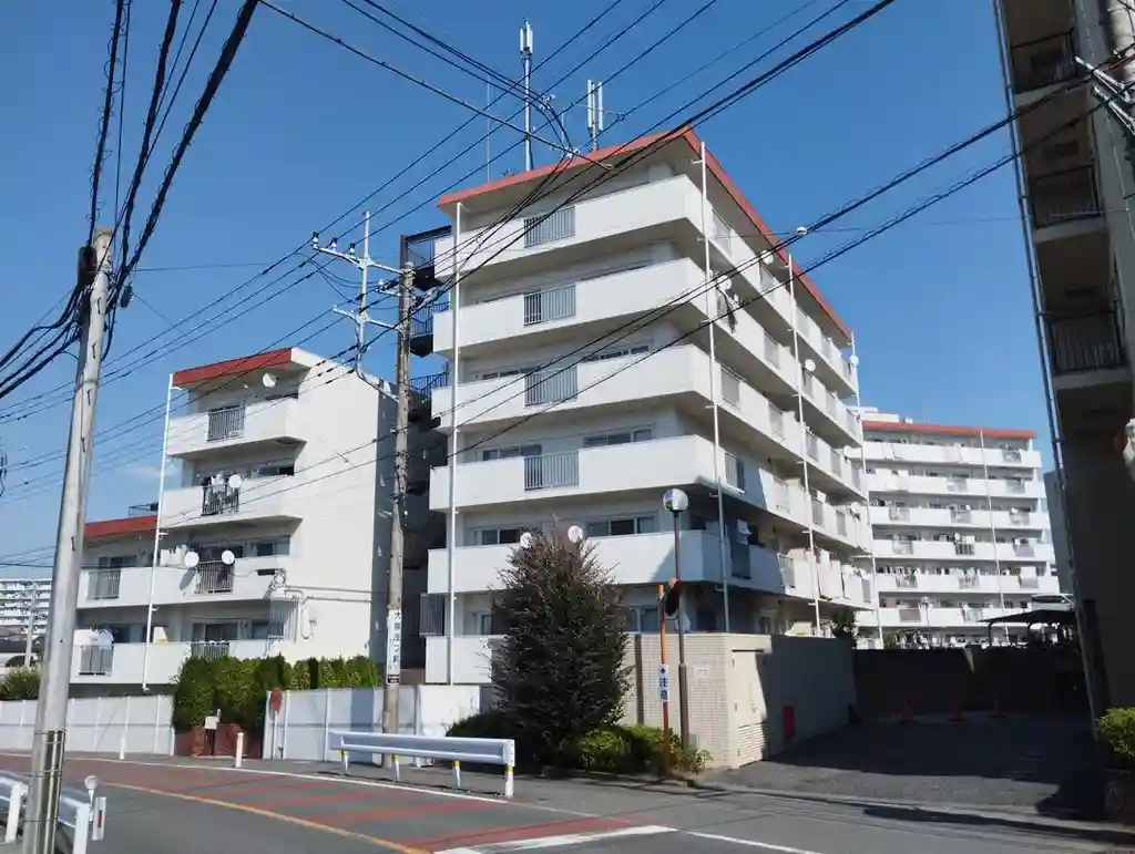 サンライフ根岸 外観