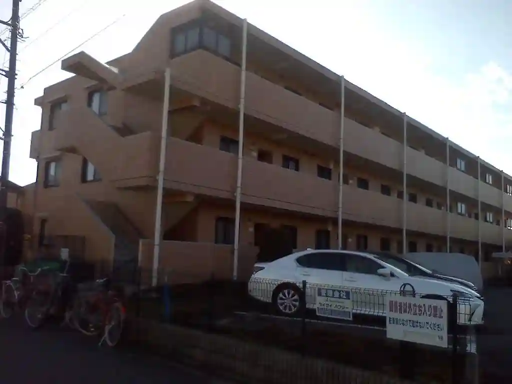 LAND HOMES 外観