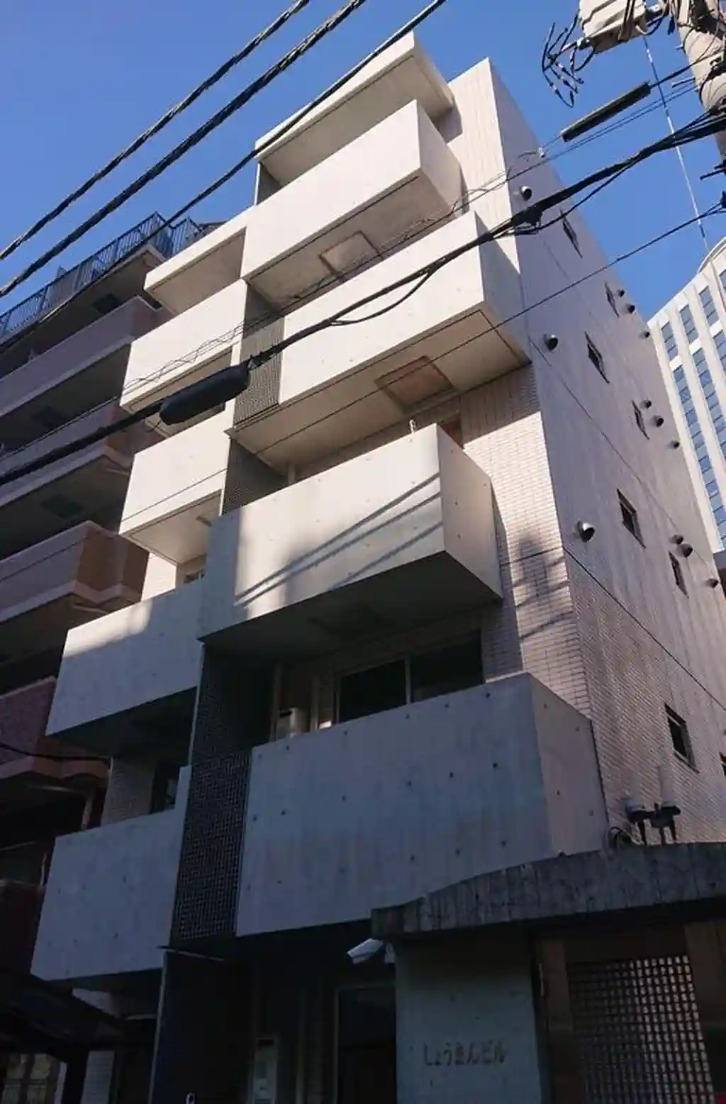 しょうまんビル 外観