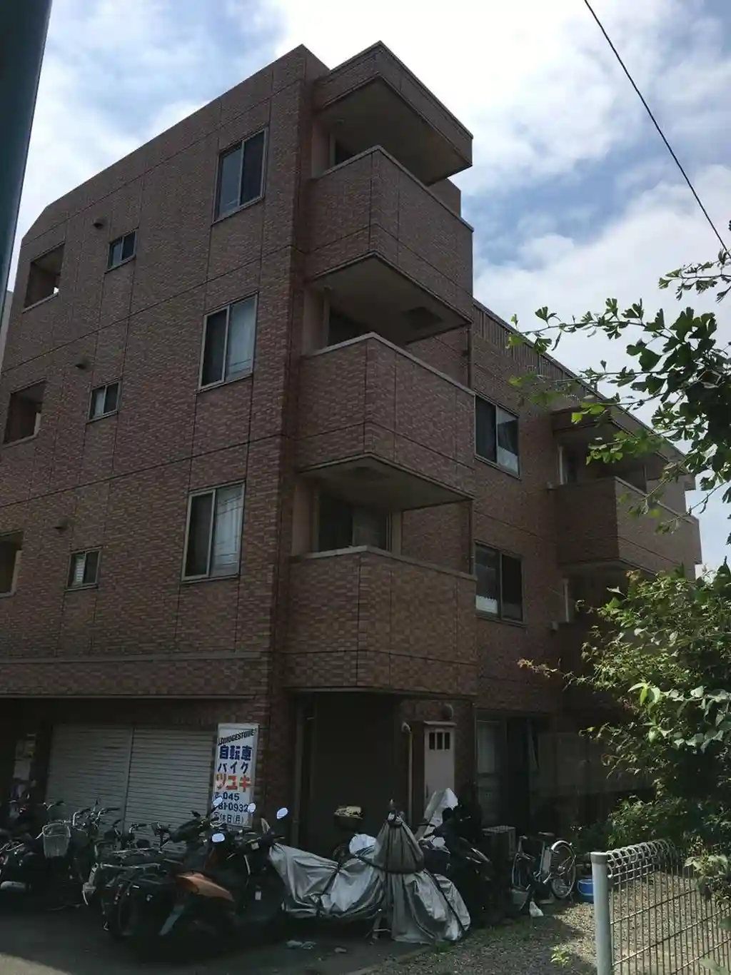 エルミタージュ 外観