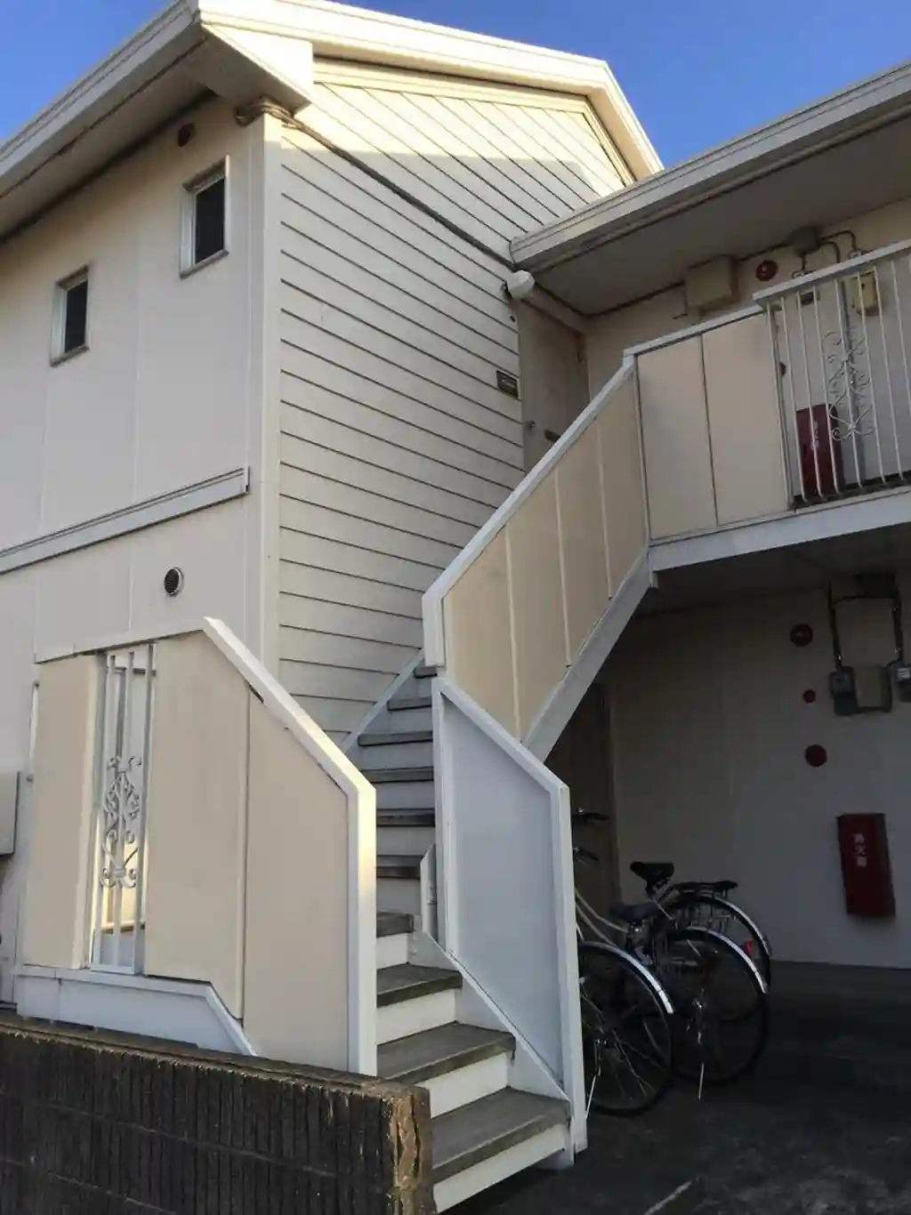 メゾンなかE 外観