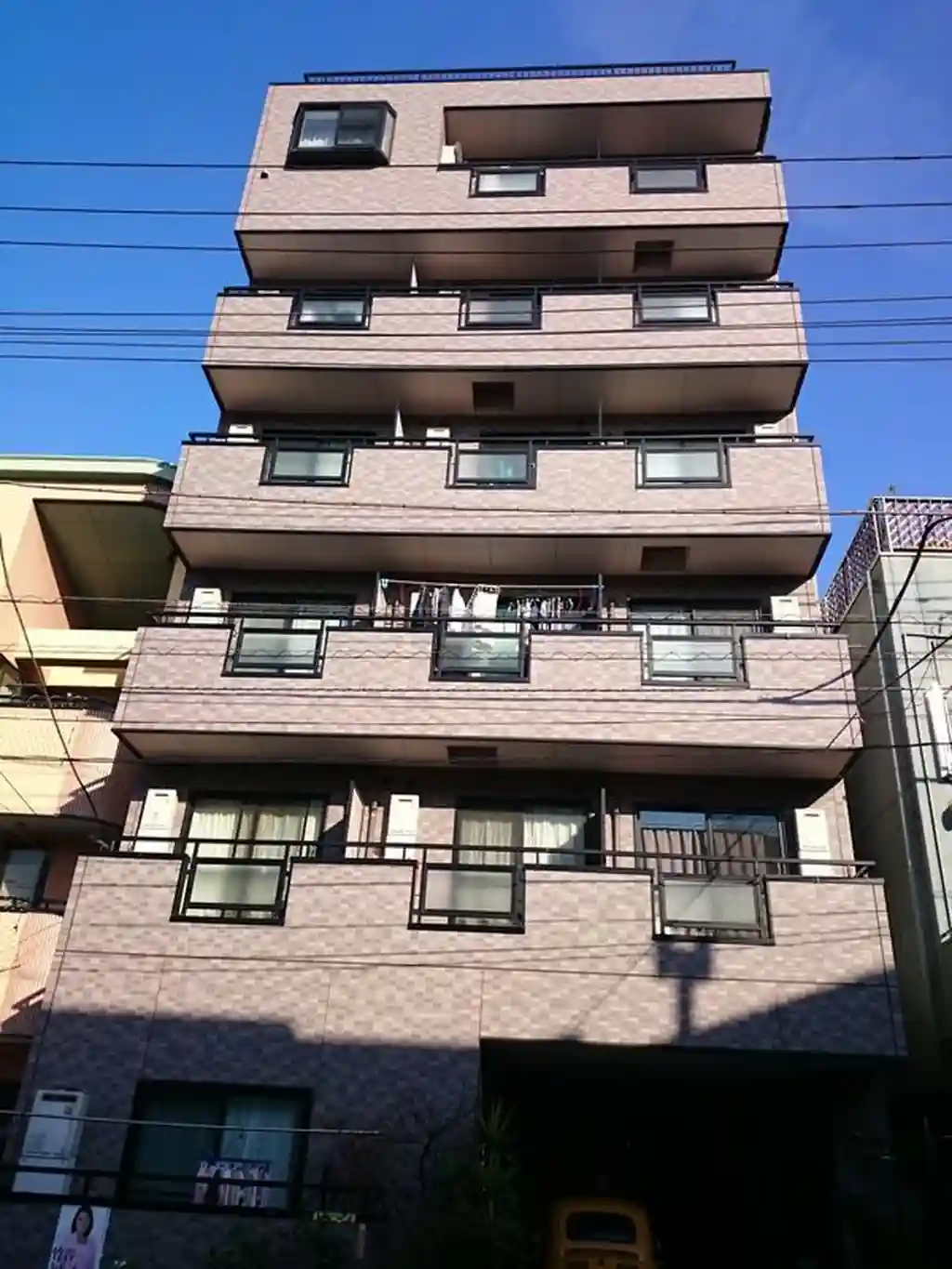 gloriousbuil 外観