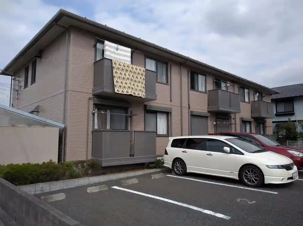 アドラブールII 外観