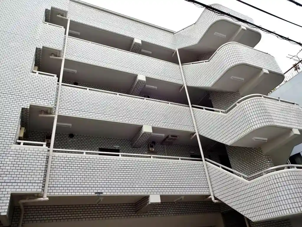 メイプル森戸2 外観