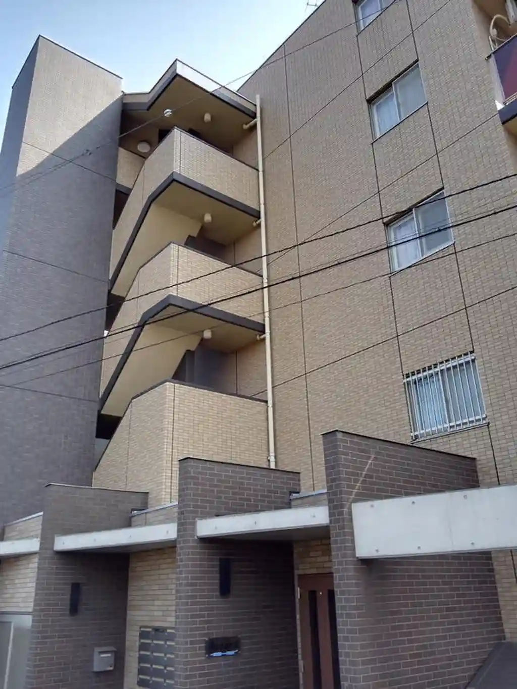 アスガルド 外観