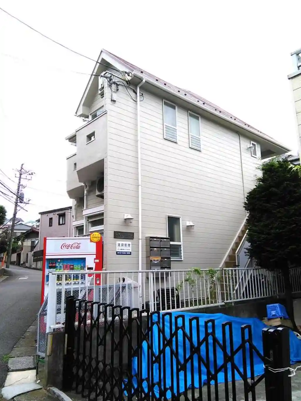 ドルフ西生田 外観