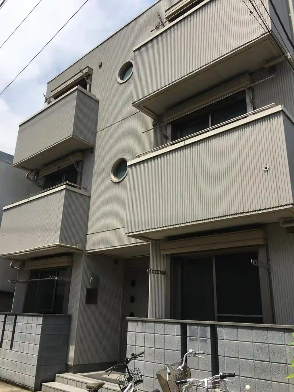 ヴィラージュ根岸 外観