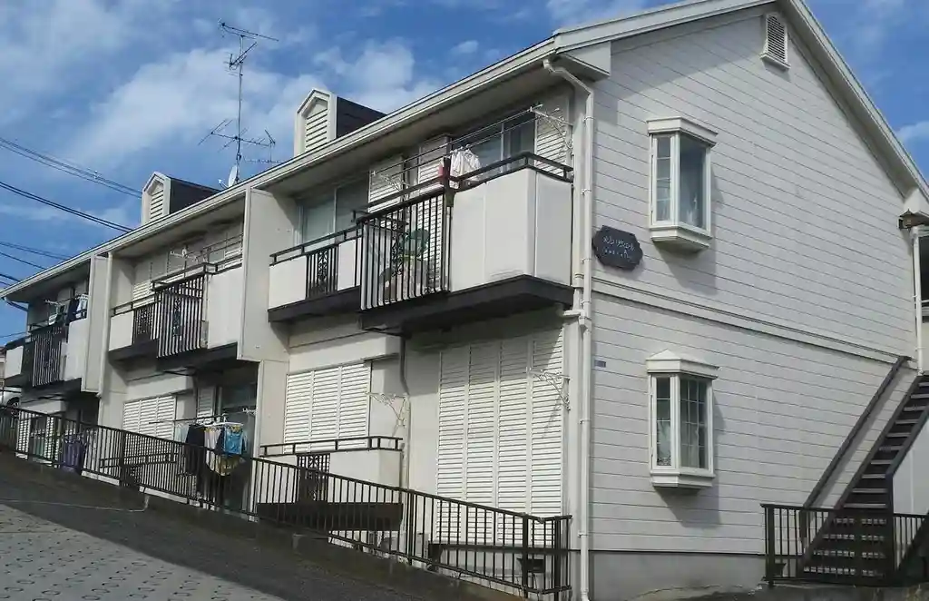 メゾンリヴィエールA 外観
