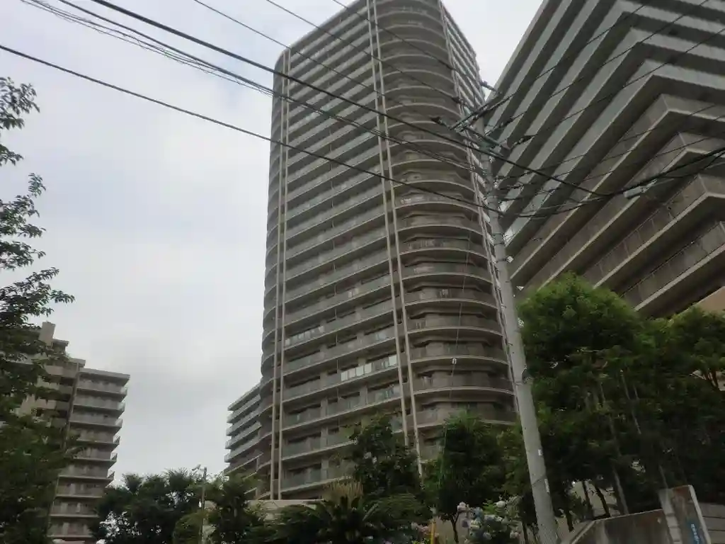 エスタテラ湘南台プラザタワー 外観