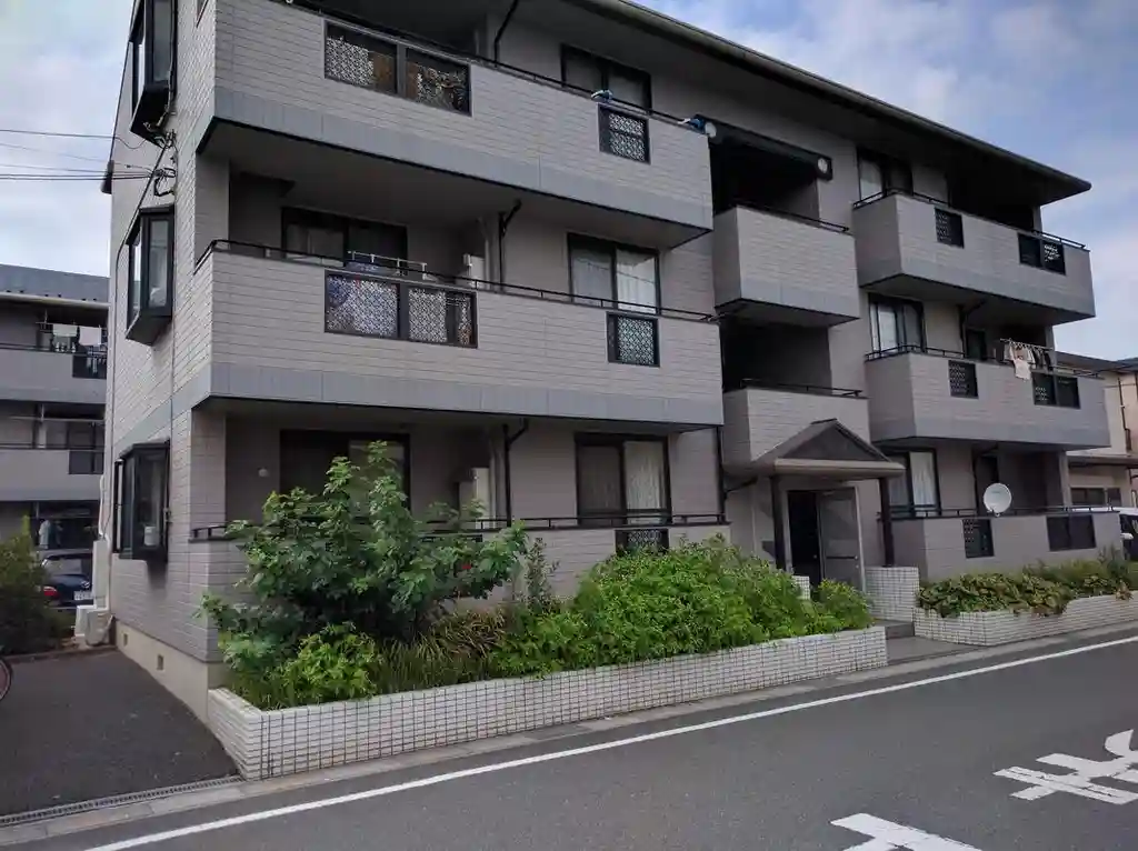 ヴァンベール東川口III 外観