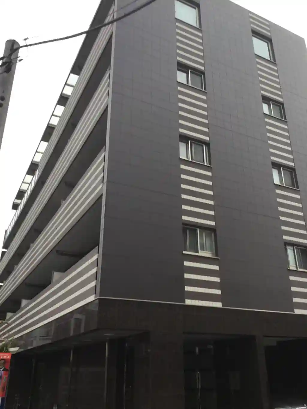 ロアール三軒茶屋 外観