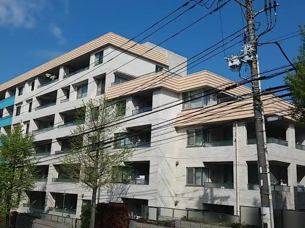 ロイヤルシーズン宮前平 外観
