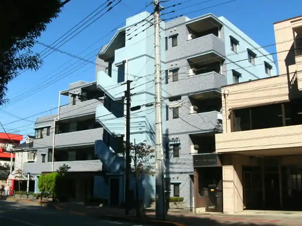 セザールタナシ 外観
