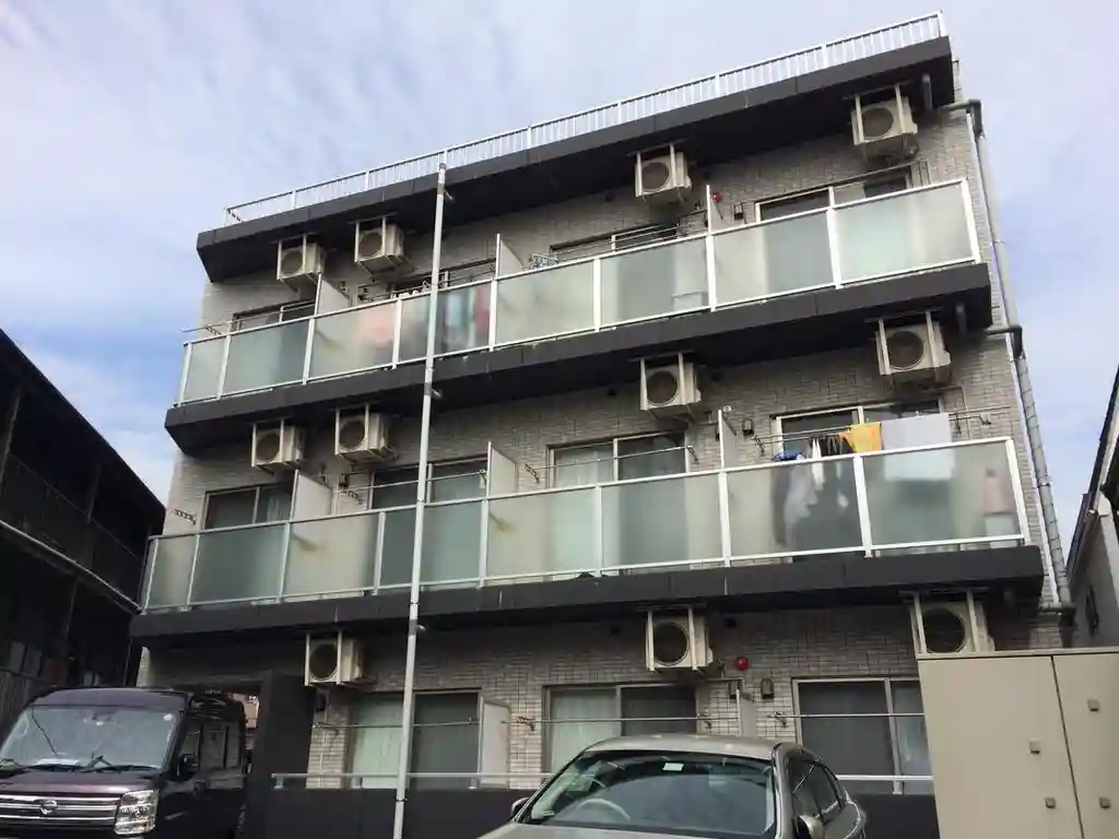 ジェイ・スリーハイツ 外観