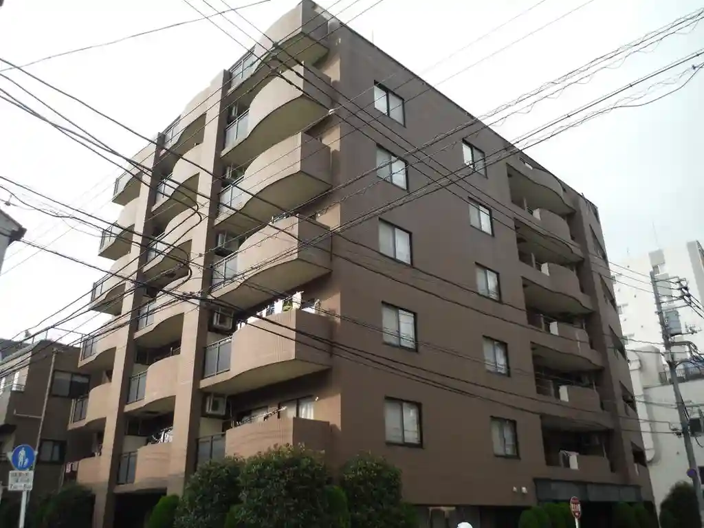 エバーリッチー01 外観
