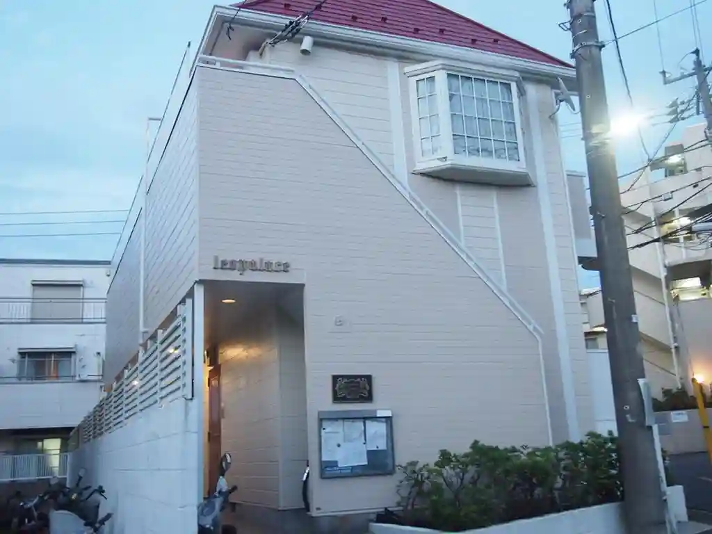レオパレス杉田第5 外観