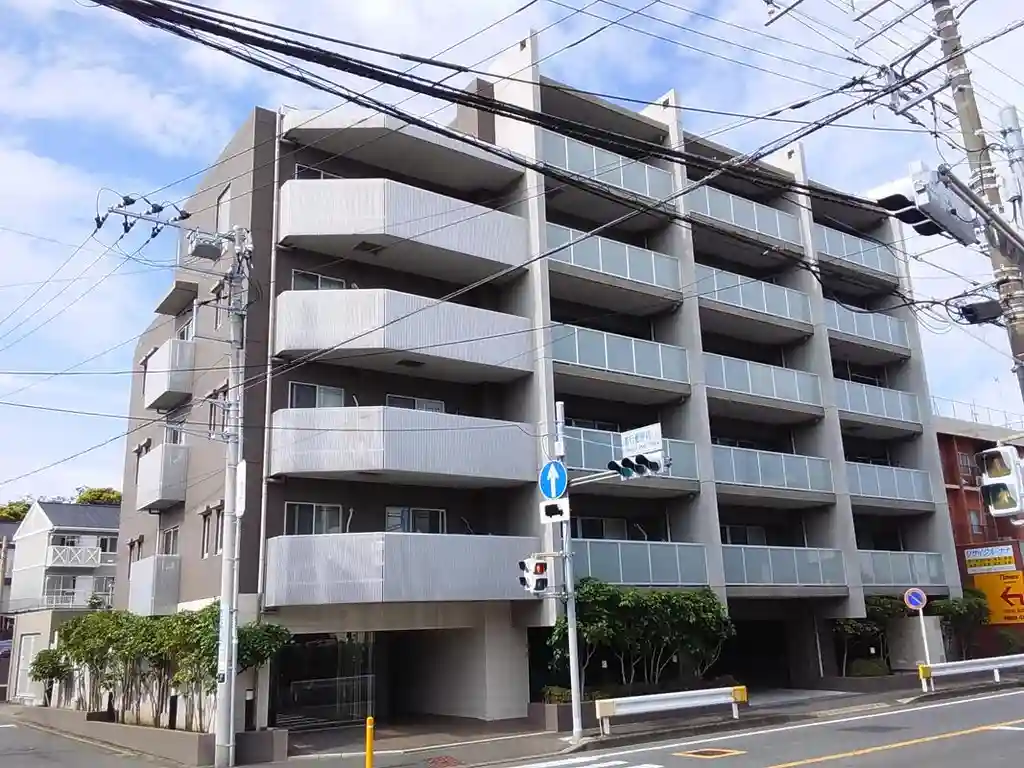 ラ・ヴァンス藤沢善行 外観