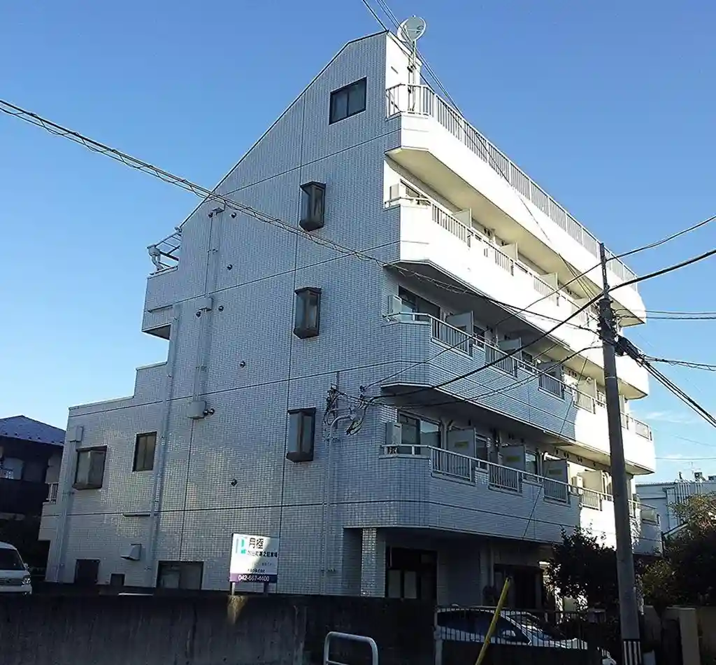アザリー橋本 外観