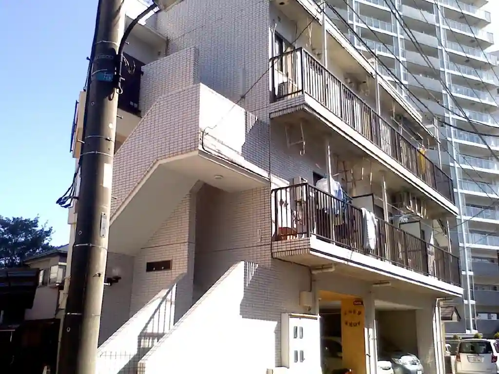 TAPTOPヤマザキ 外観
