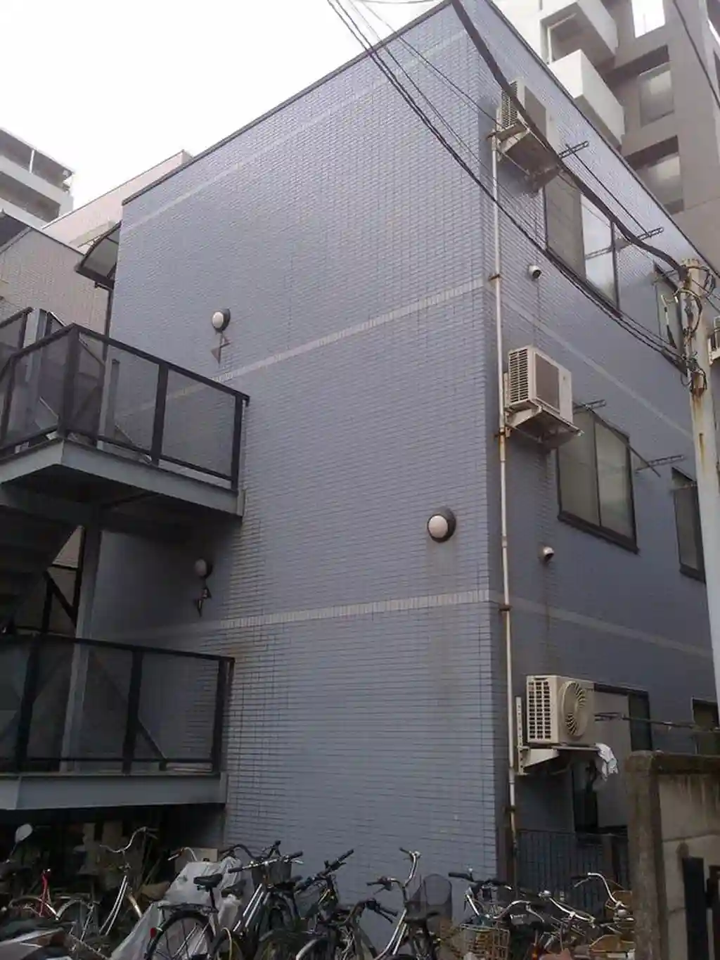 AMコート 外観