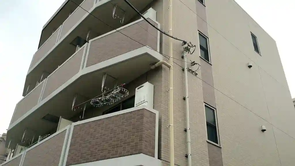 エル スール 外観