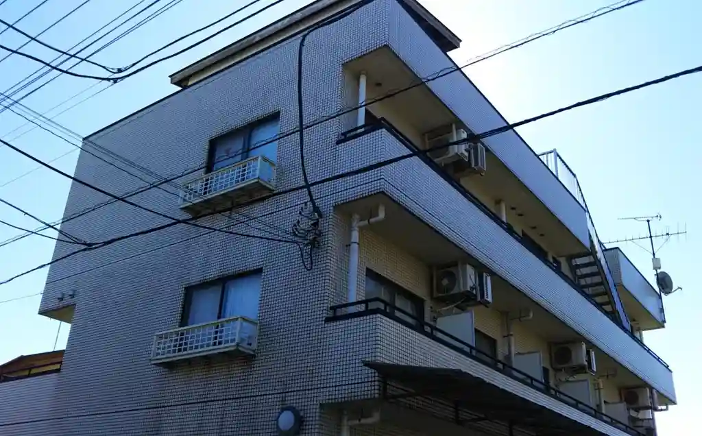 WAVE 外観
