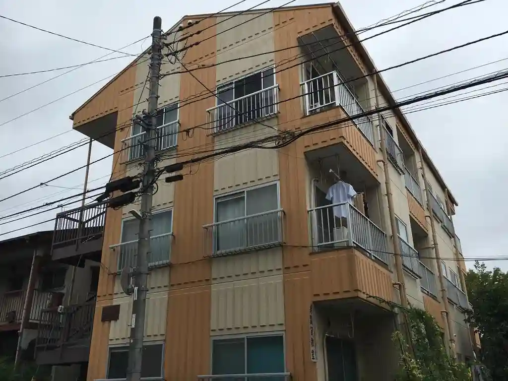 パイン・クレスト 外観