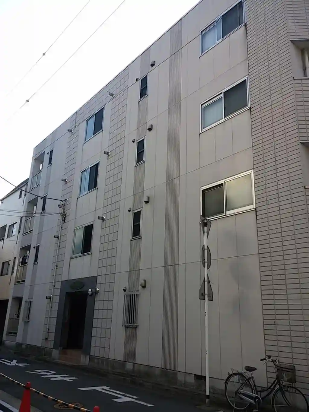 ソレイユ横浜 外観